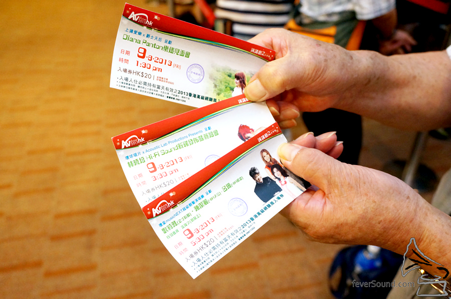 演講聽 2 的演唱會要另外購票,邵先生一早已經準備好。