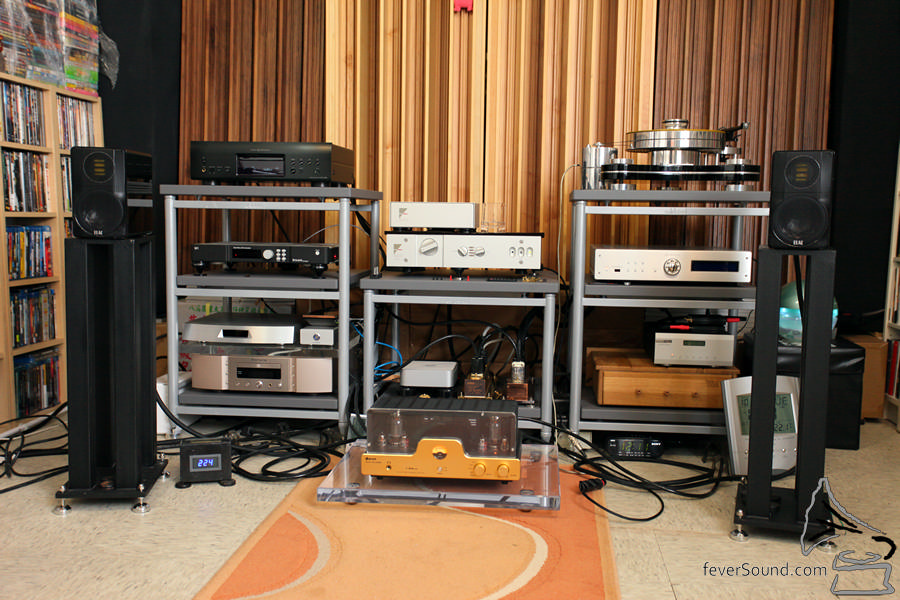 實試推動 ELAC BS312。