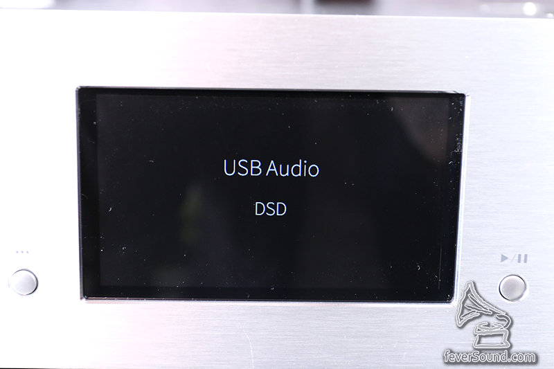 USB DAC部份直接解讀以DoP方式傳送的DSD訊號，應該是廠方首部支援DSD的數碼音響產品