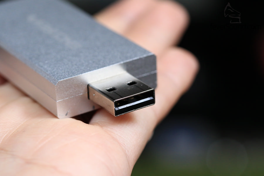 留意mDSD的USB並不是Mini USB或Micro USB，它是USB PortA插頭，意味可直駁電腦，連USB線都可以慳返