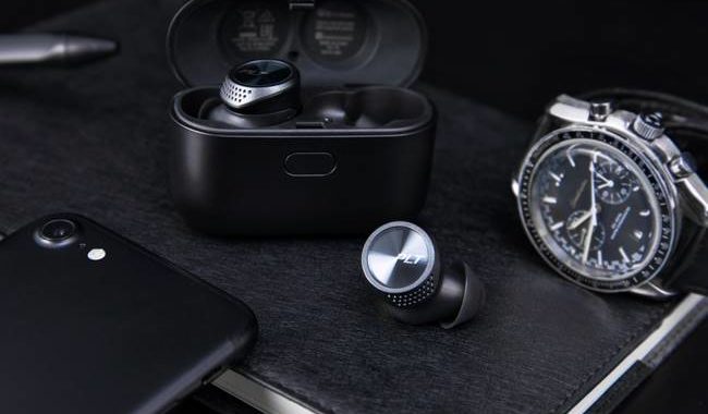 通話至強 4X 防風降噪麥克風  Plantronics BackBeat Pro 5100 正式登陸