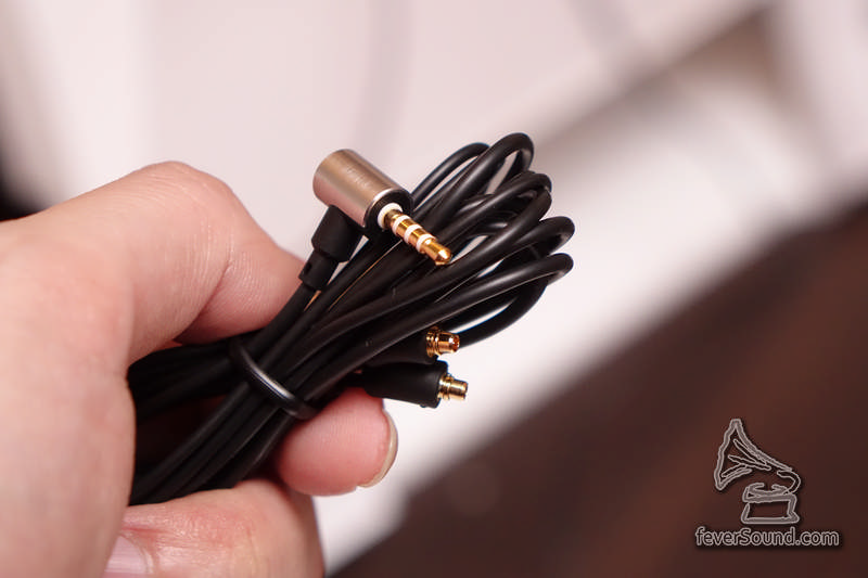 附上2.5mm TRRS專用接線,適合配Astell&Kern DAP平衡輸出
