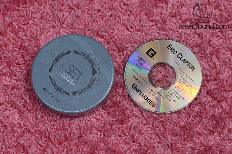 包裝跟一張CD大小相若